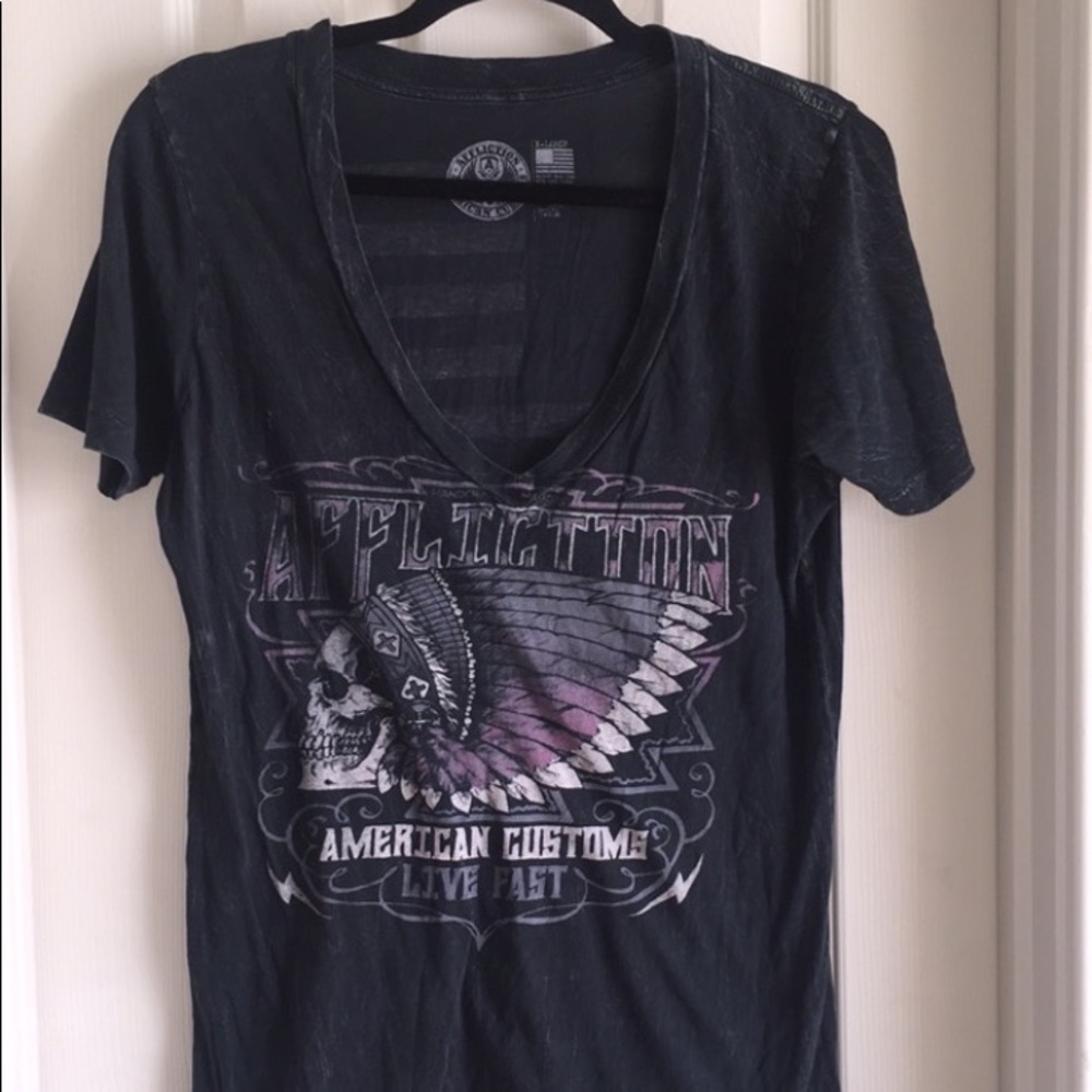 Women’s xl affliction shirt